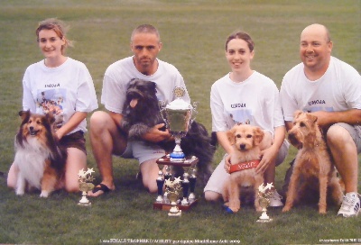 des Cheyennes du Petit Canyon - Cooper et son equipe gagne la finale du Trophée Agility 2009